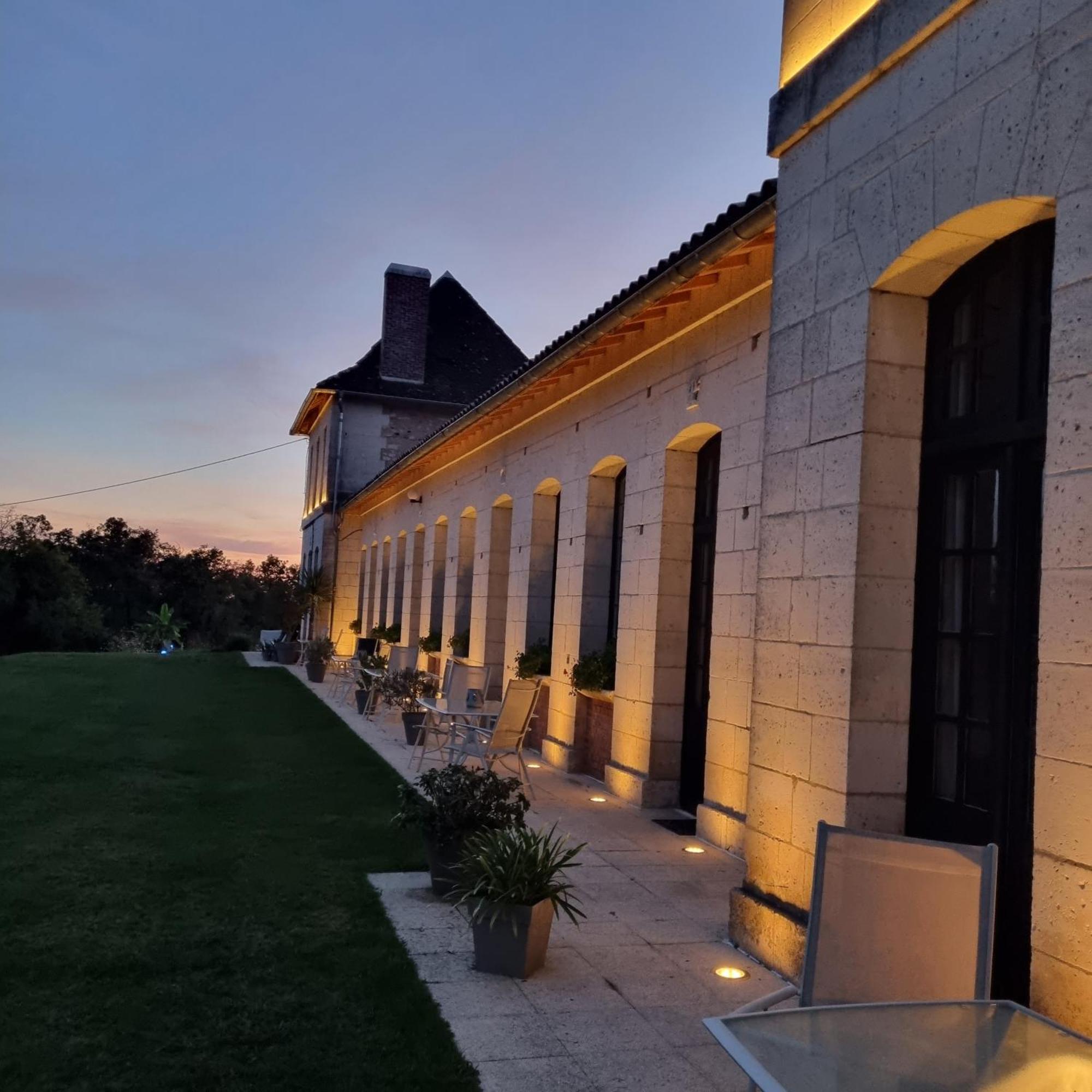 Chateau Neuf Le Desert Le Pizou Dış mekan fotoğraf