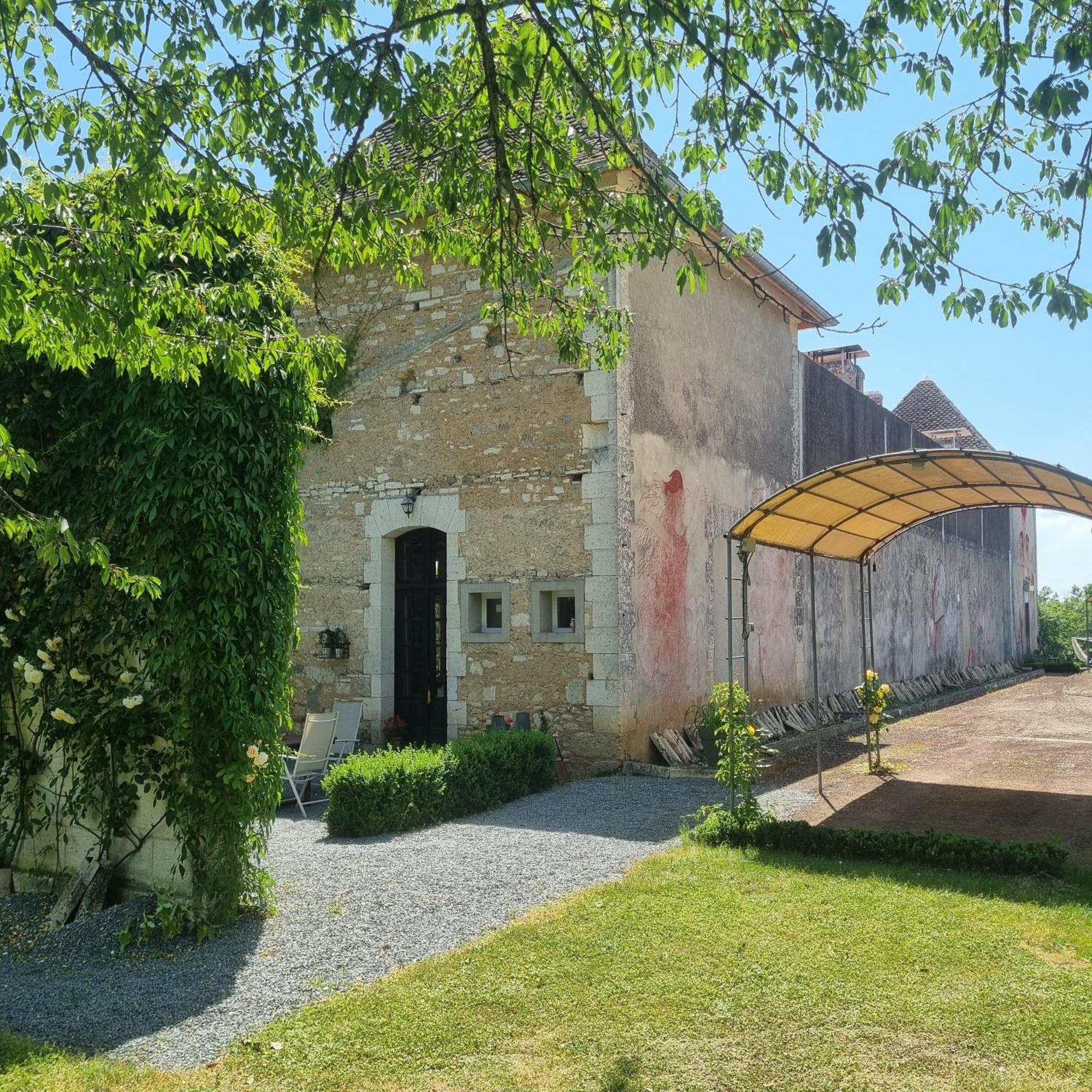 Chateau Neuf Le Desert Le Pizou Dış mekan fotoğraf